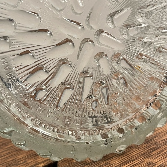 Elegant Glass Ice Bucket with Silver Handle - Picture 6 of 6